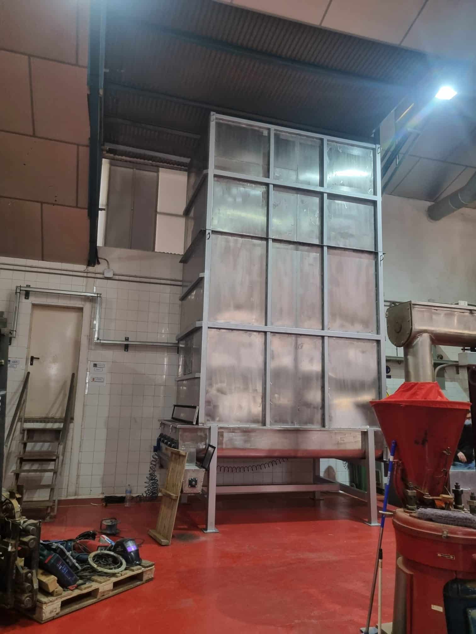 silo realizada por HJM Metal world